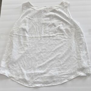 Women’s LOFT plus White Textured Tank Top. Size 14 plus. New with tags
